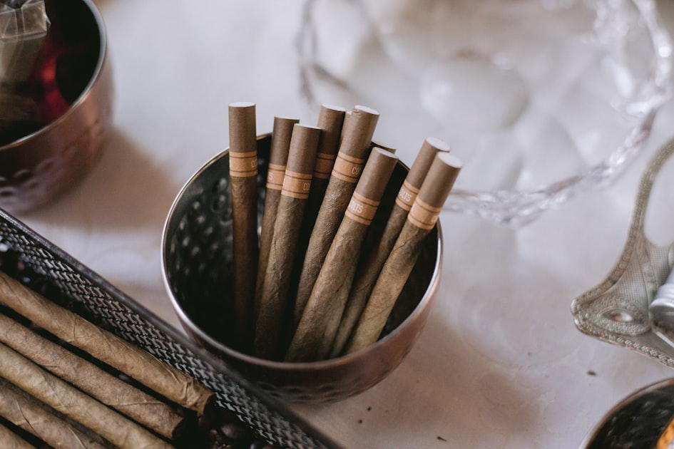 The Perfect Pairing: Cigars and Bourbon